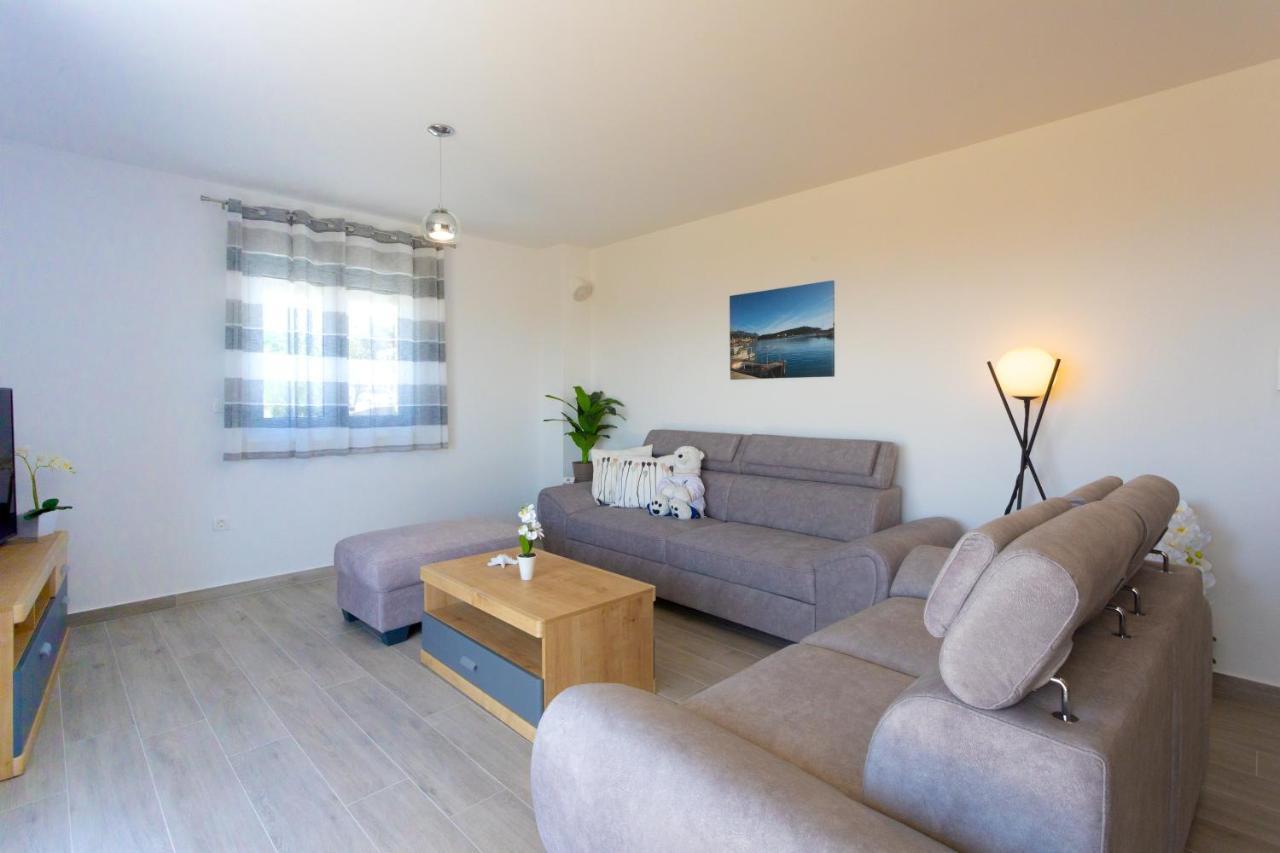 Apartments Jasa Deluxe Makarska Bagian luar foto