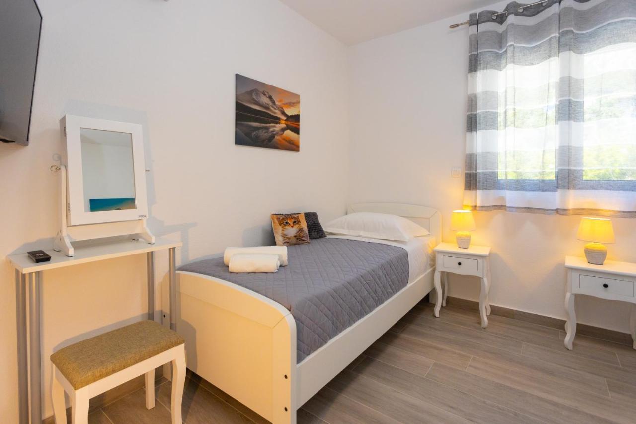 Apartments Jasa Deluxe Makarska Bagian luar foto